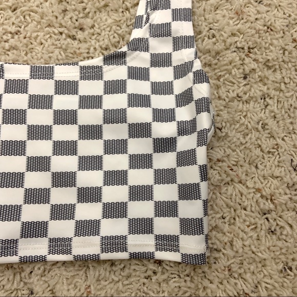 LAST ONE! crop top✨ - Picture 5 of 8